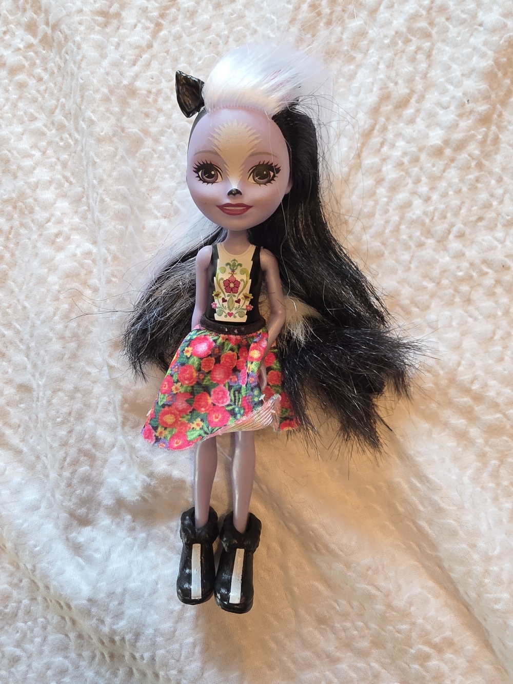 Mattel Enchantimals Sage Skunk doll from the 2016 collection